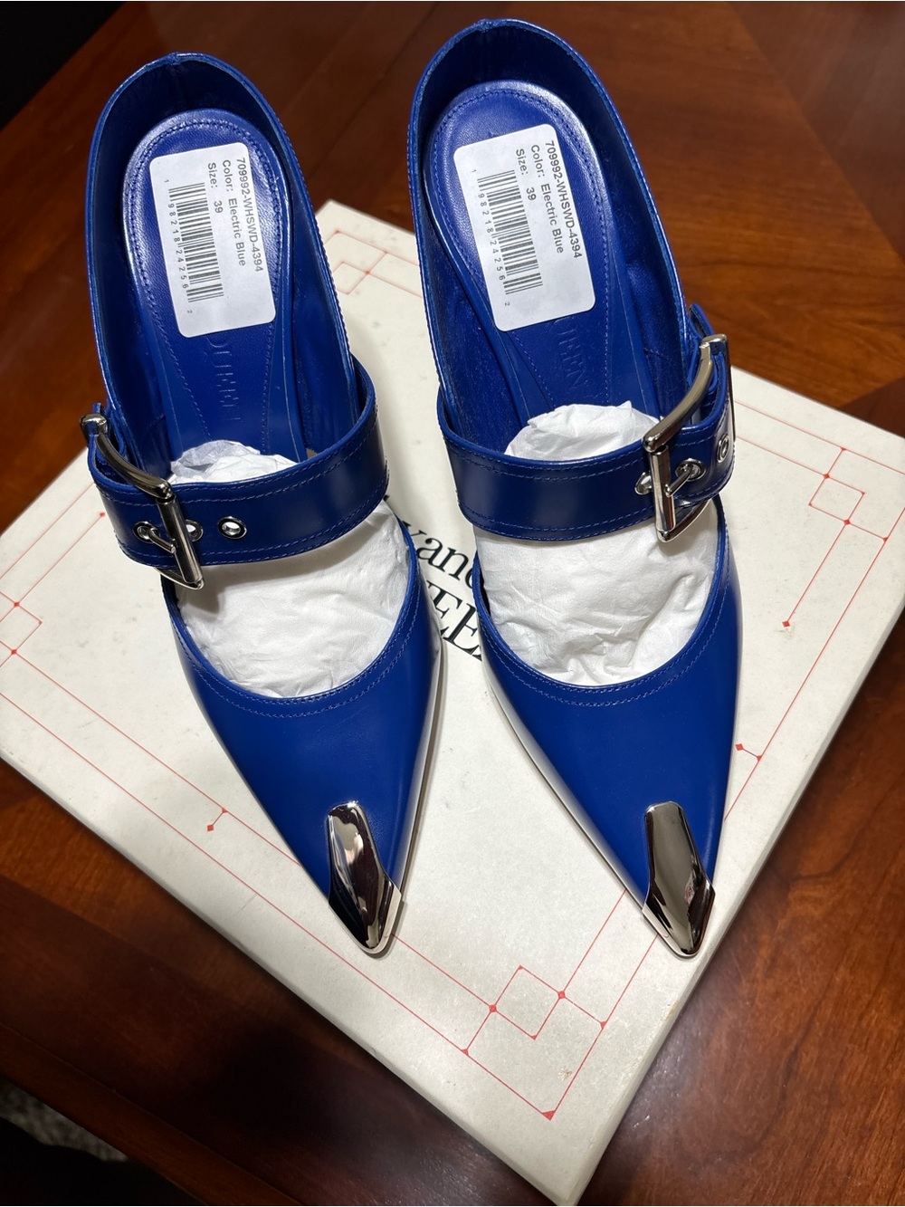 Alexander McQueen Blue Pointed Leather Slingback Mules with Silver Tip